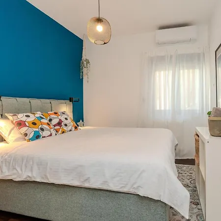 Awesome In With House Sea View Holiday home