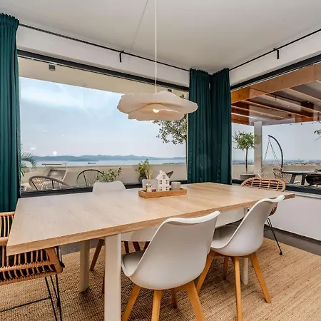Holiday home Awesome In With House Sea View