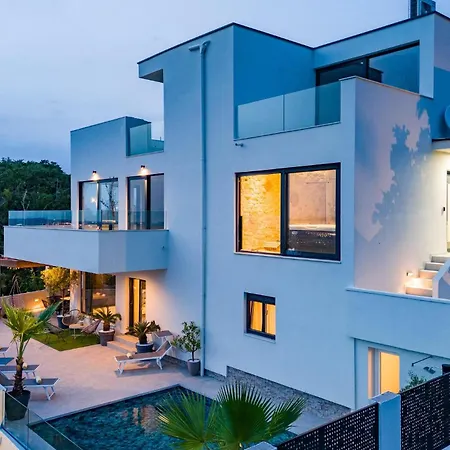 Awesome In With House Sea View Zadar