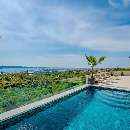 Awesome In With House Sea View Holiday home
