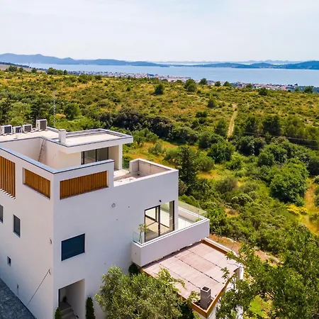 Holiday home Awesome In With House Sea View