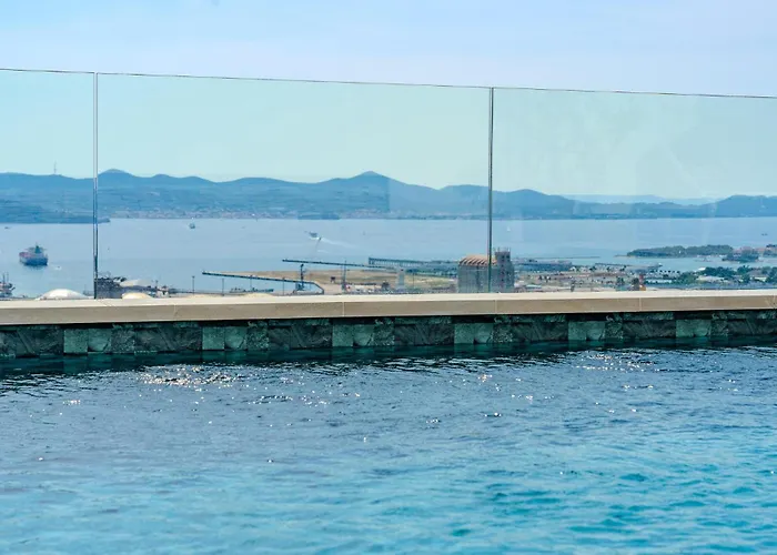 בית נופש Beautiful In With Sauna *